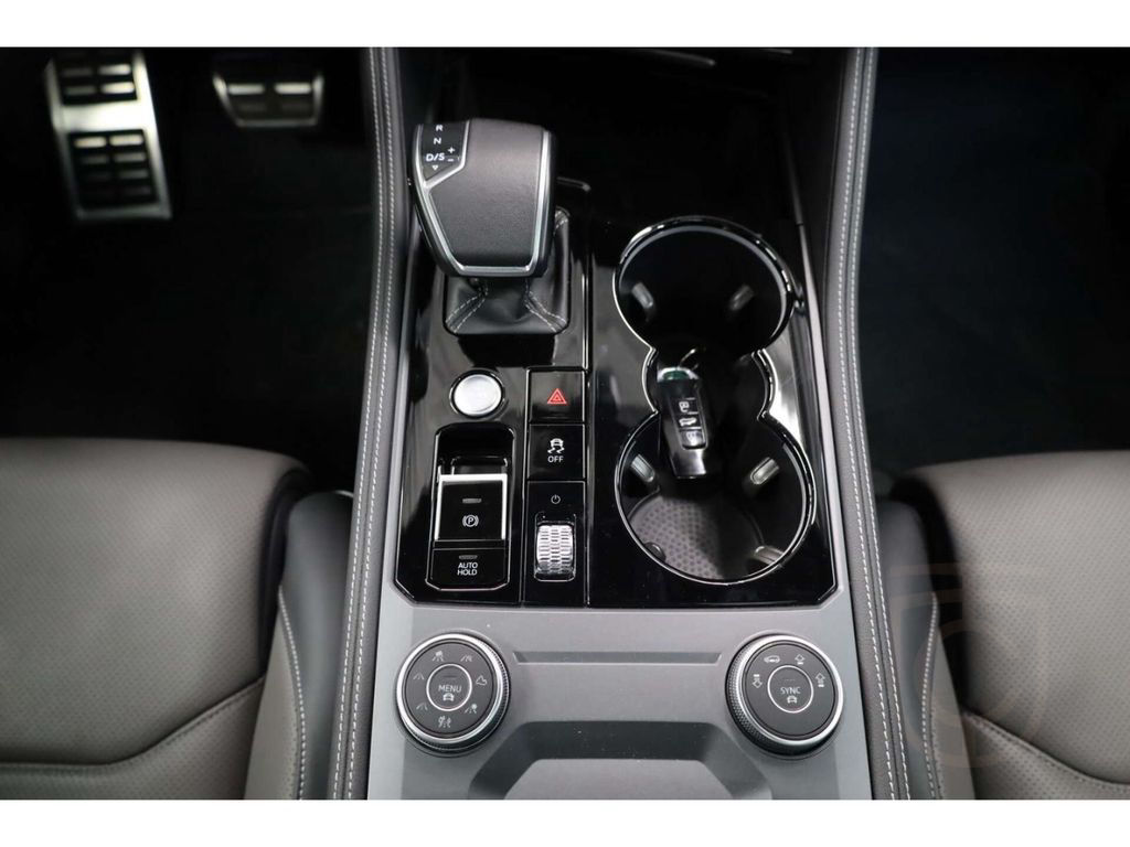 Volkswagen Touareg 3.0 TDI V6 4Mot. R-Line Black Style Tip.