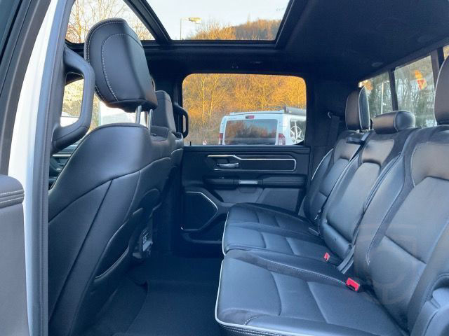 Dodge RAM 1500 Crew Cab 3.0 4x4 Laramie Sport Navi SD