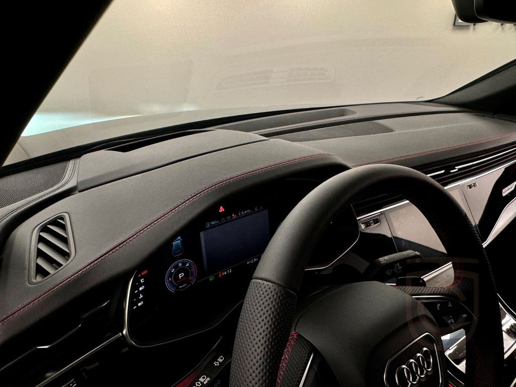 Audi Q8 50 TDi Q S-LINE Black EDT. *FULL* NP: 89.592€