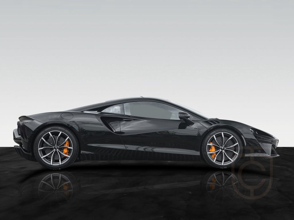 McLaren Artura | Cosmos | Carbon Sill Finishers