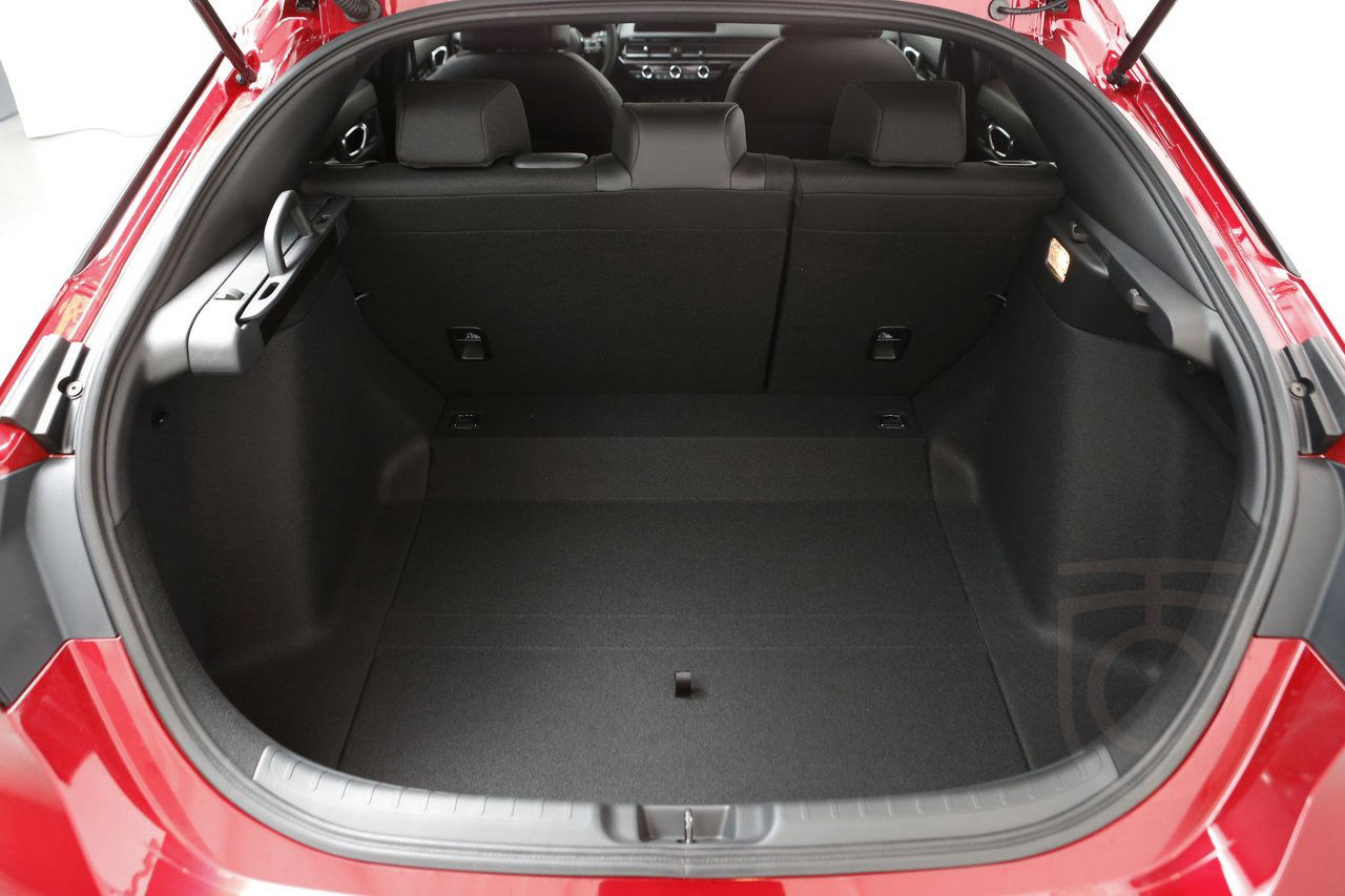 Honda Civic FullHybrid SPORT i lager