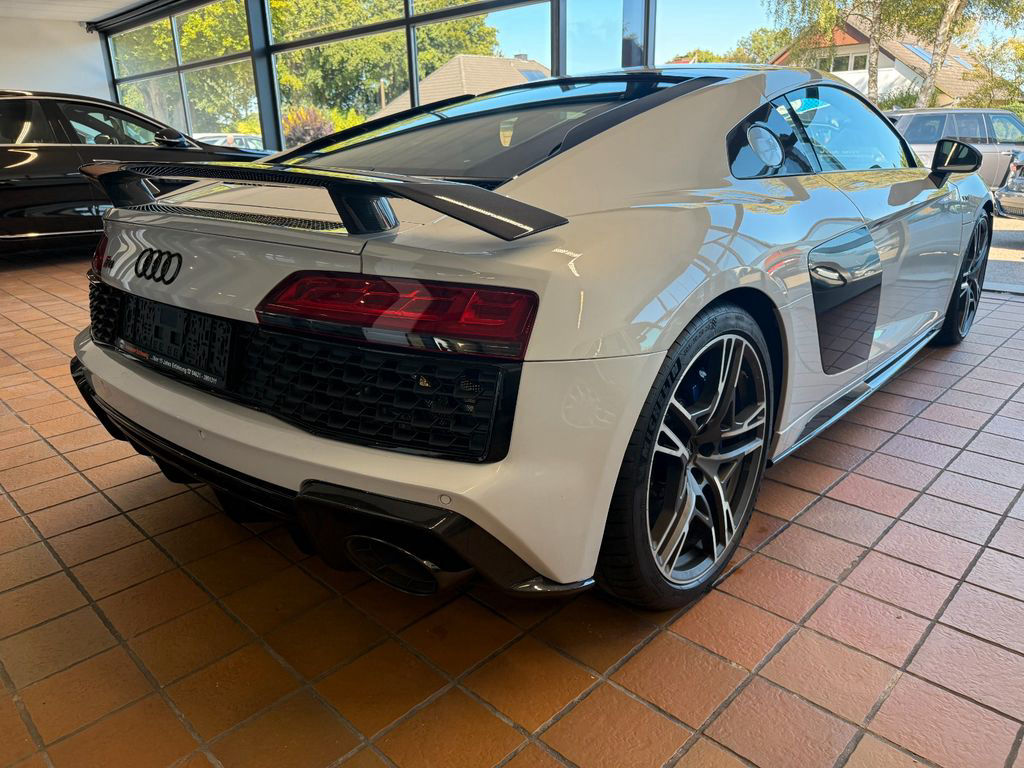 Audi R8 Coupe 5.2 FSI quattro performance/K.Brem/Carb