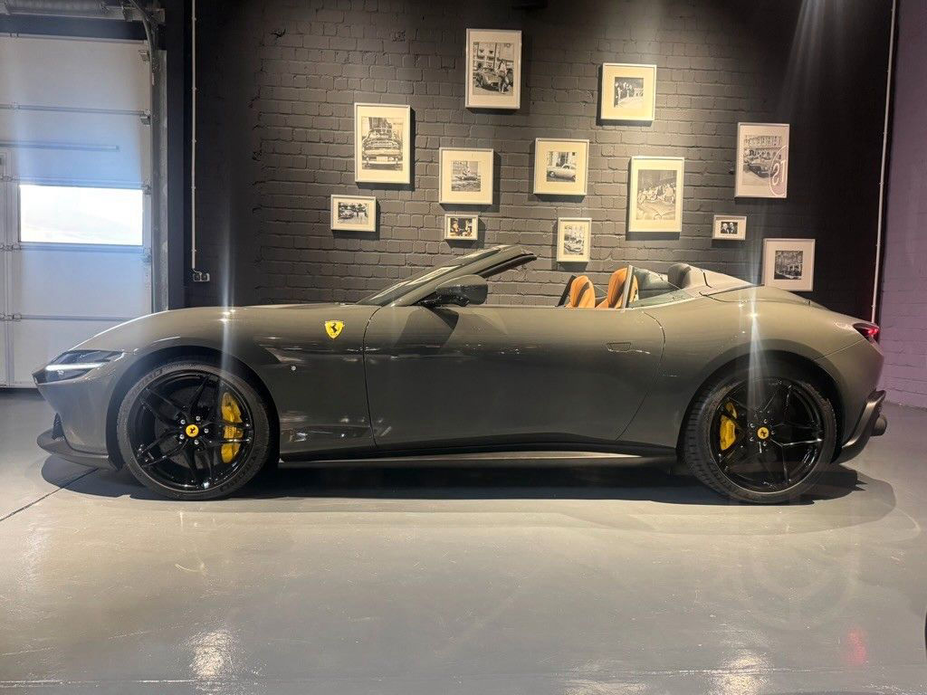 Ferrari Roma Spider / I Hand / 720 KM /