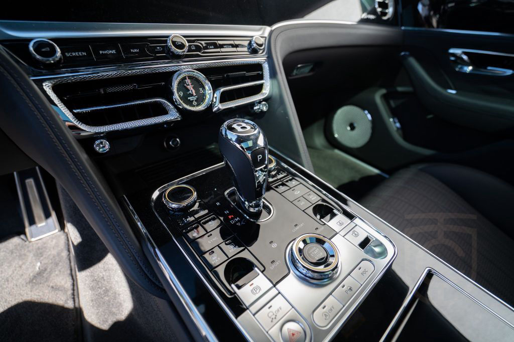 Bentley Flying Spur Azure V8 *Naim, Rotating Display*