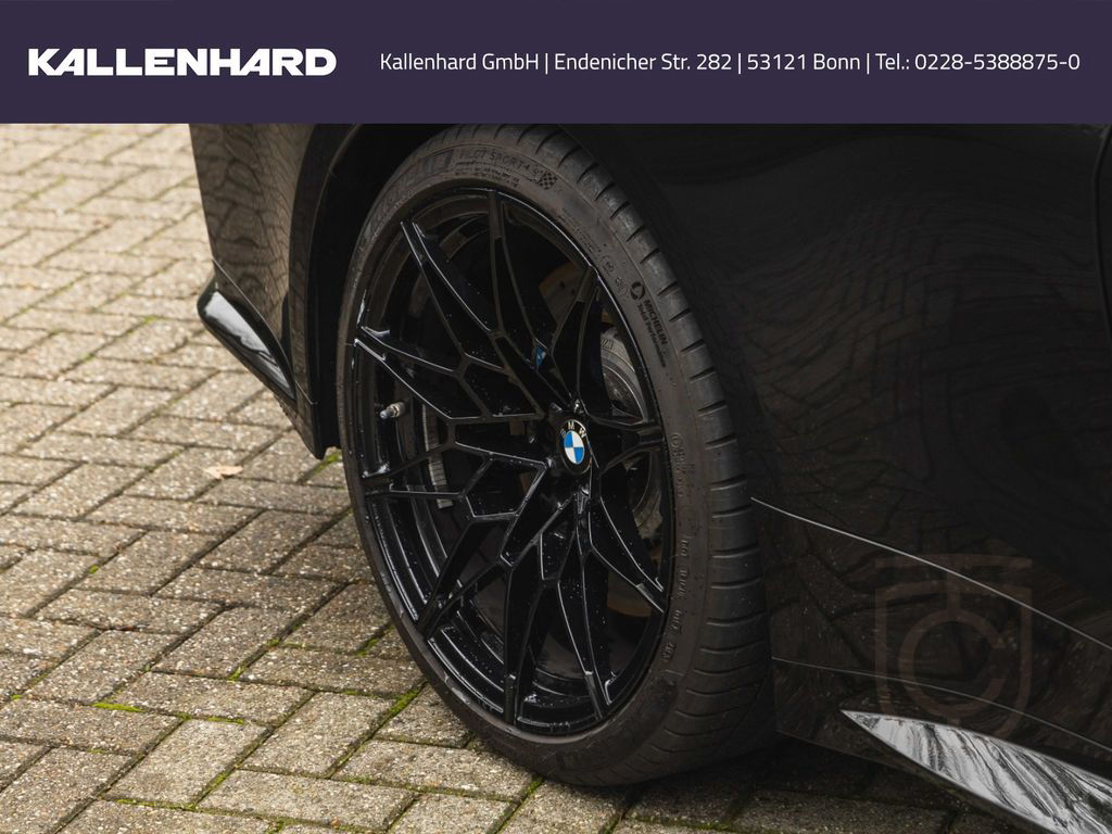 BMW M4 xDrive Competition Cabrio-Widescreen-DrivingA