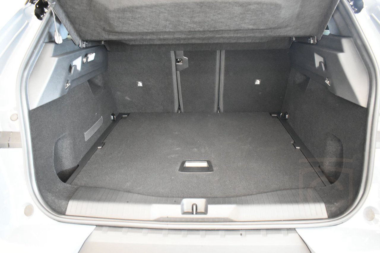 Opel Grandland Ultimate Hybrid Panorama