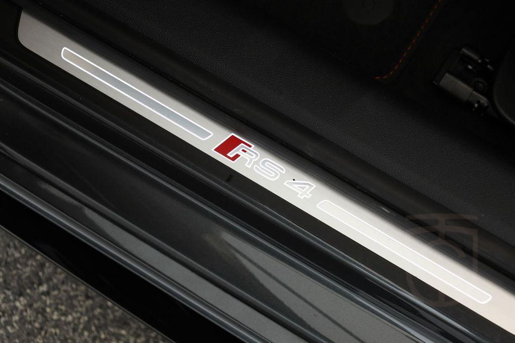 Audi RS4 Avant competition+ Matrix Pano Nav BangO Kam