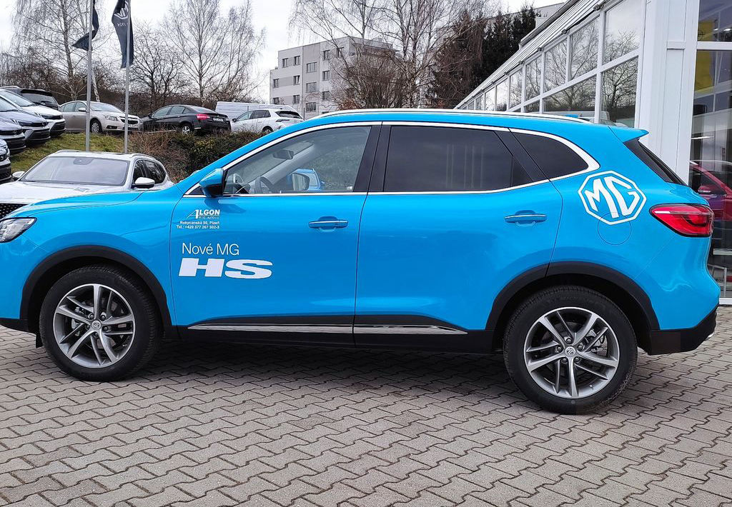 MG HS