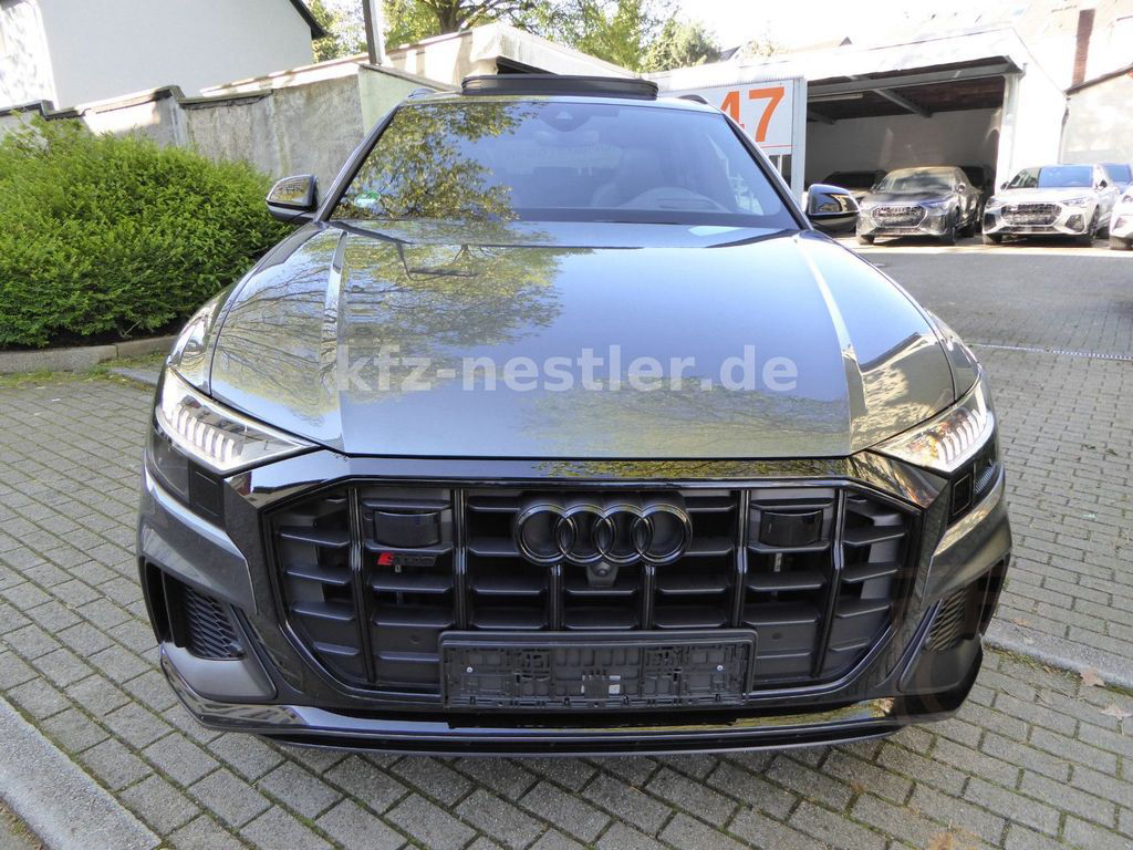 Audi SQ8 TFSI Pano/Raute/Matrix/Soft/AHK/HUD/360°/22"
