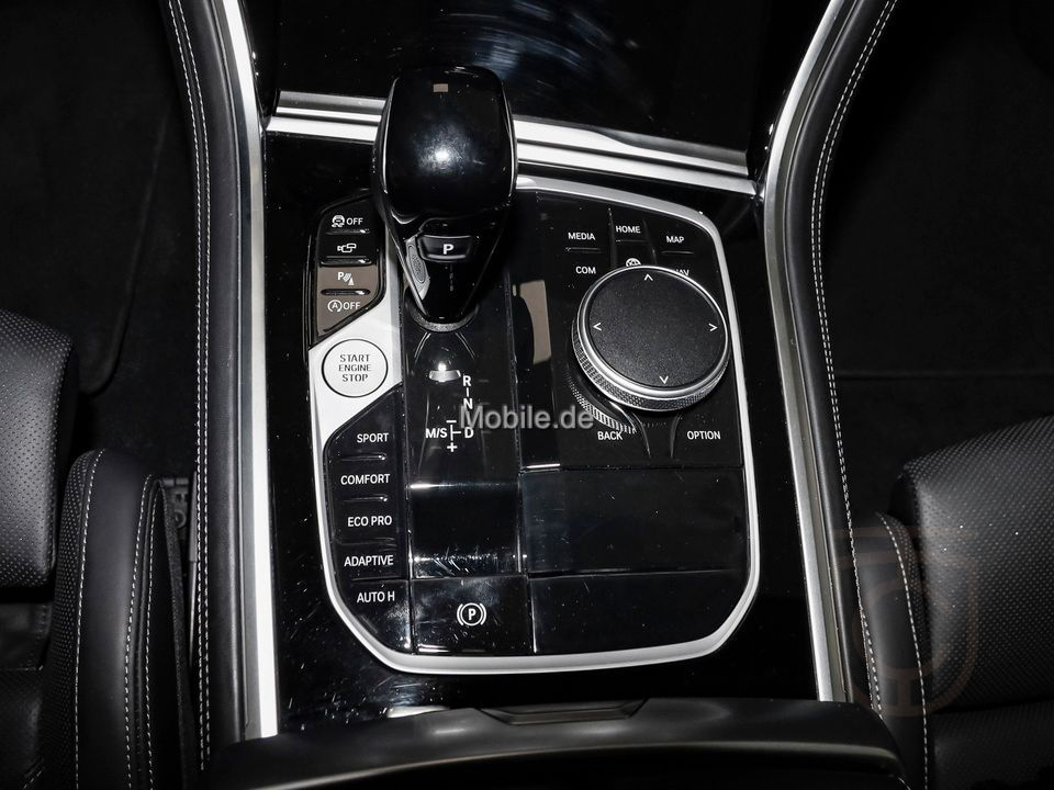 BMW M850i xDrive Coupe Integal-Aktivlenk. Soft-Close