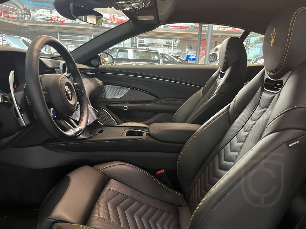 Maserati GranCabrio 3.0 V6 Trofeo Auto *Maserati Köln*