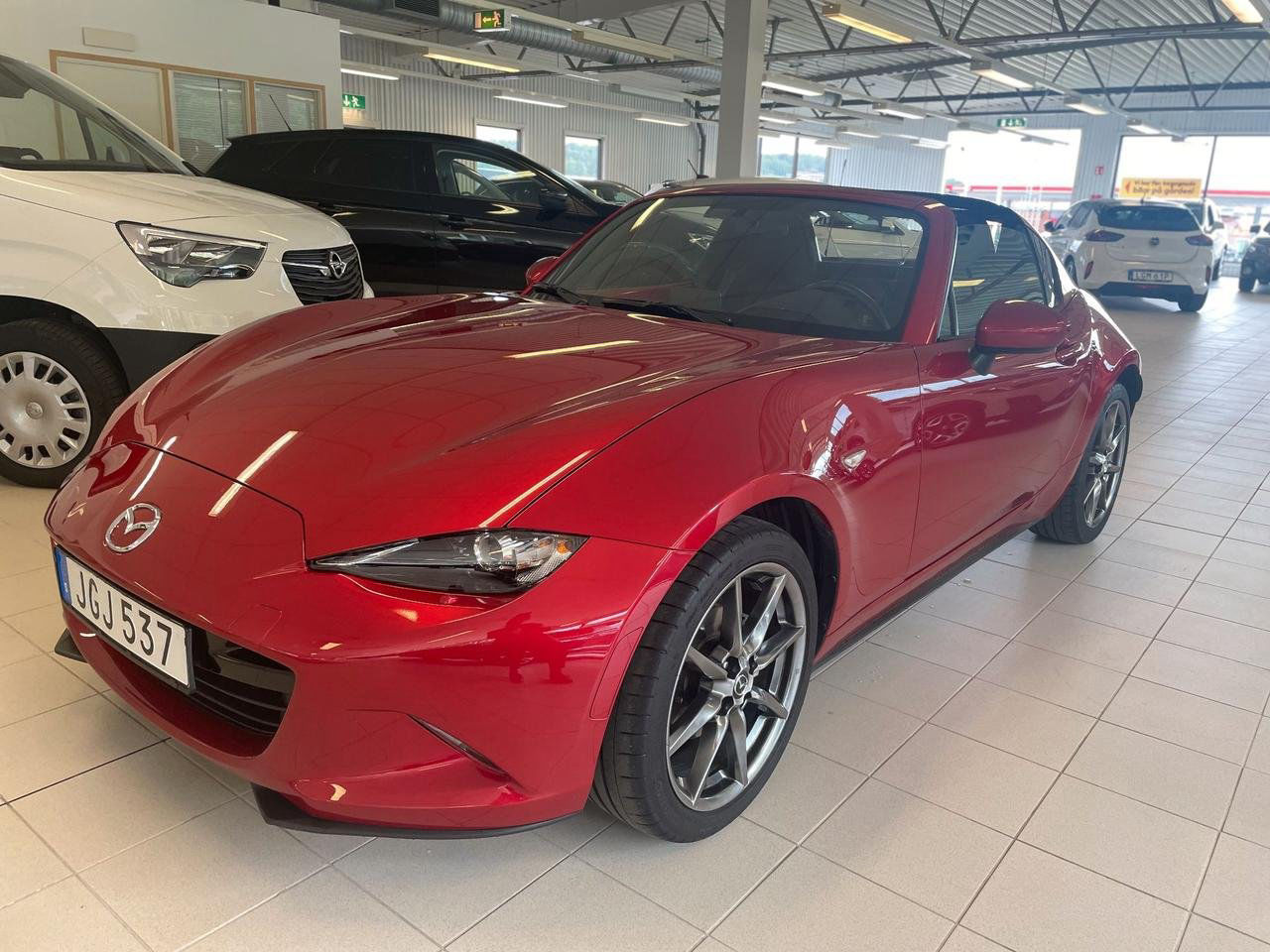 Mazda MX-5 RF 1.5 SKYACTIV-G 131hk, nybesiktigad