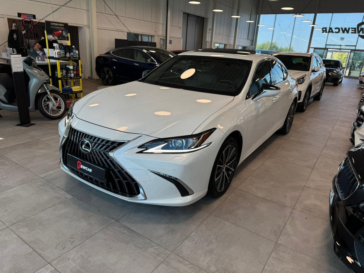 Lexus ES 300h 2.5 E-CVT Limited Edition