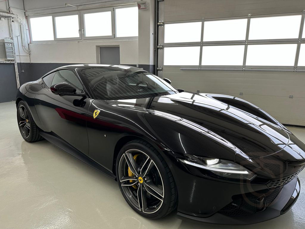 Ferrari Roma Lift + Carbon + Leder braun + LED