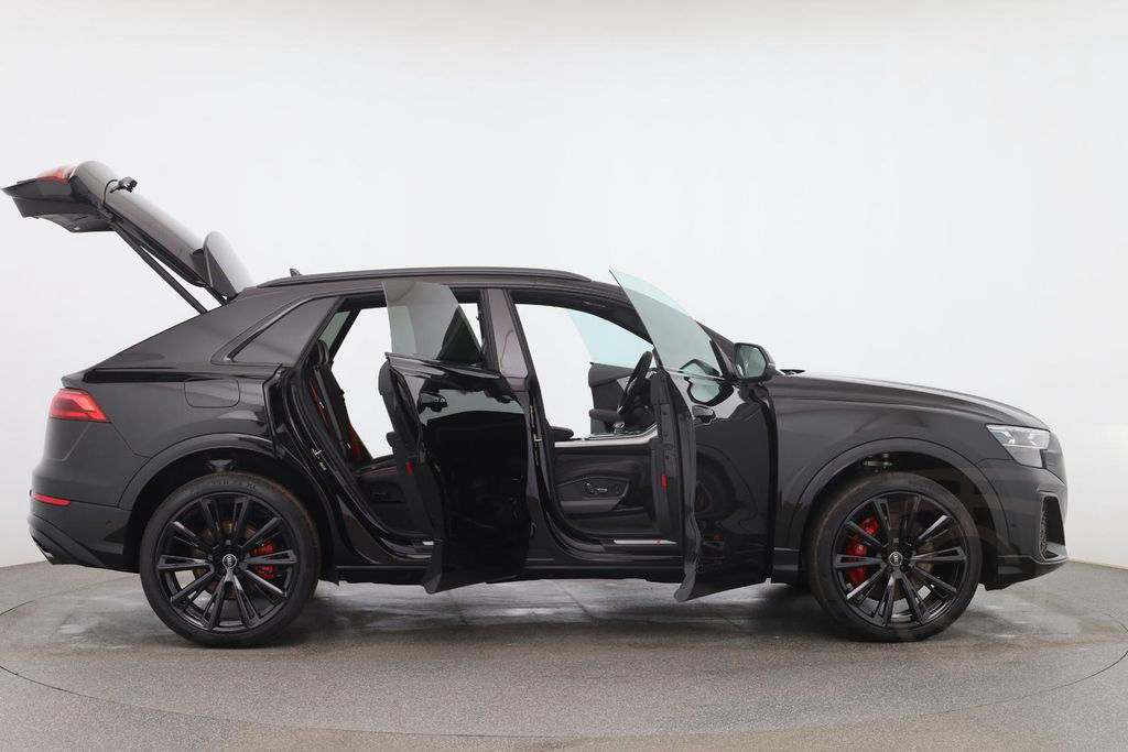 Audi SQ8 TFSI quattro