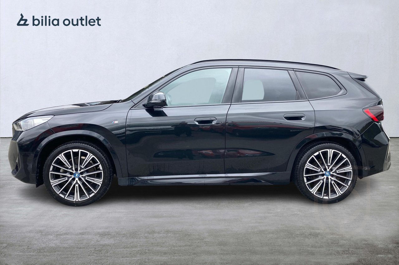 BMW iX1 xDrive30 M Sport