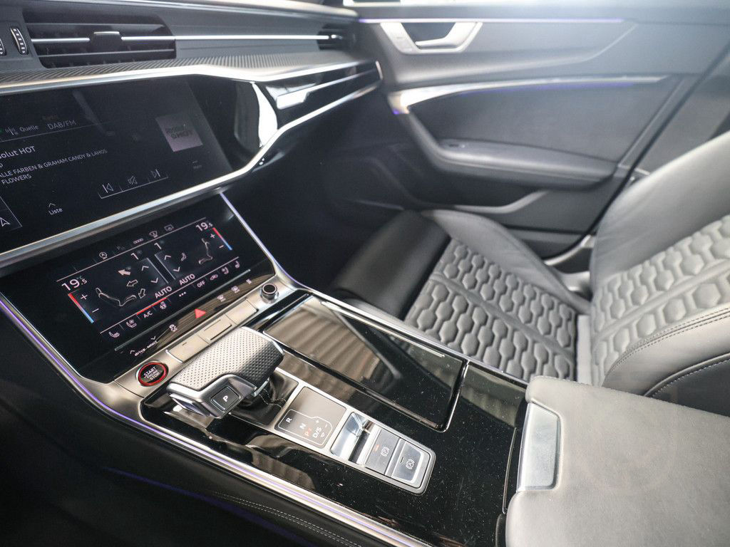 Audi RS6 Avant tiptronic AHK Standhz. B+O PANO