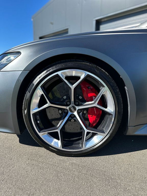 Audi RS6 PERFORMANCE 4.0 TFSI quattro MATT ALCANTARA