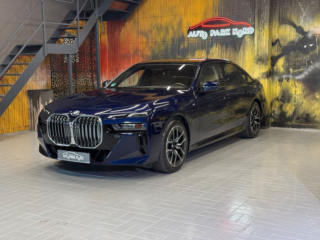 BMW 740d xDrive M Sport~PANO SKY~KAMERA 360~HEAD-UP