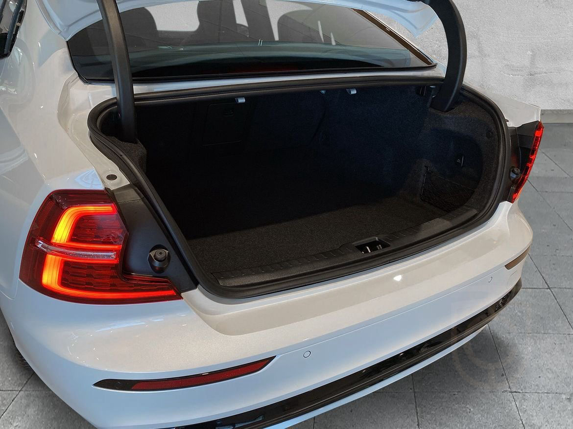 Volvo S60 Recharge T8 Ultimate Dark