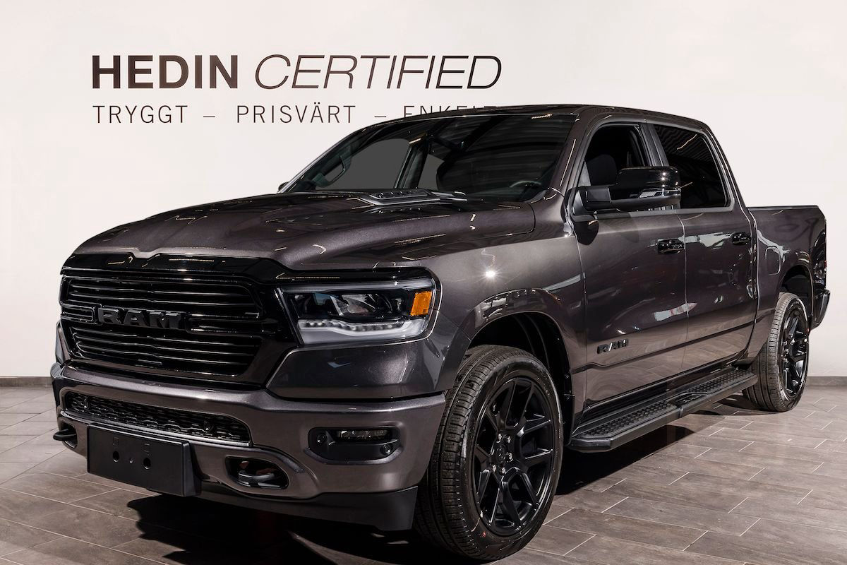 Dodge RAM 1500 Laramie Black Edition topdriveclub