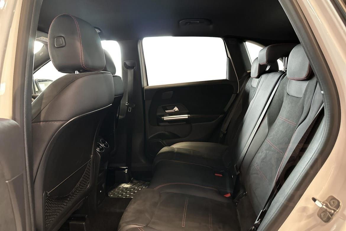 Mercedes-Benz B 250 e AMG