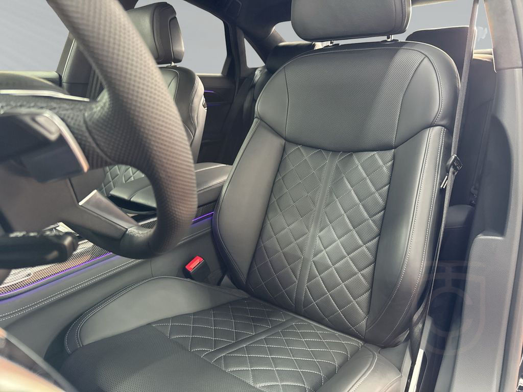 Audi S8 TFSI qu tiptro 360°+AHK+B&O Adv+HuD+Pano+Sthz