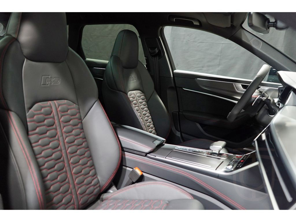 Audi RS6 Avant performance 22 Zoll Keramik Pano 360 K