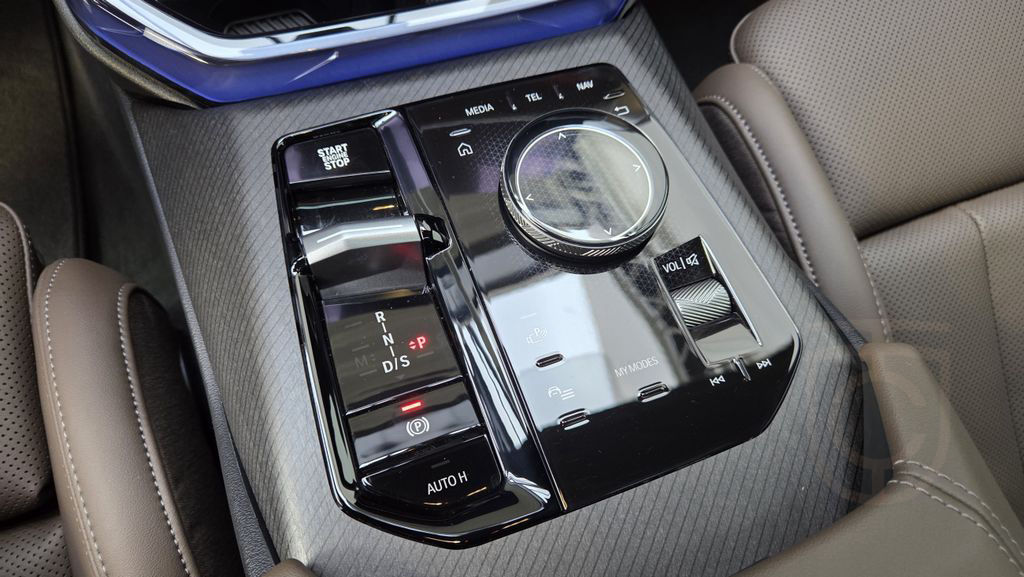 BMW X3 M50 xDrive AHK Pano 21' Sitzlüftung ACC 360°