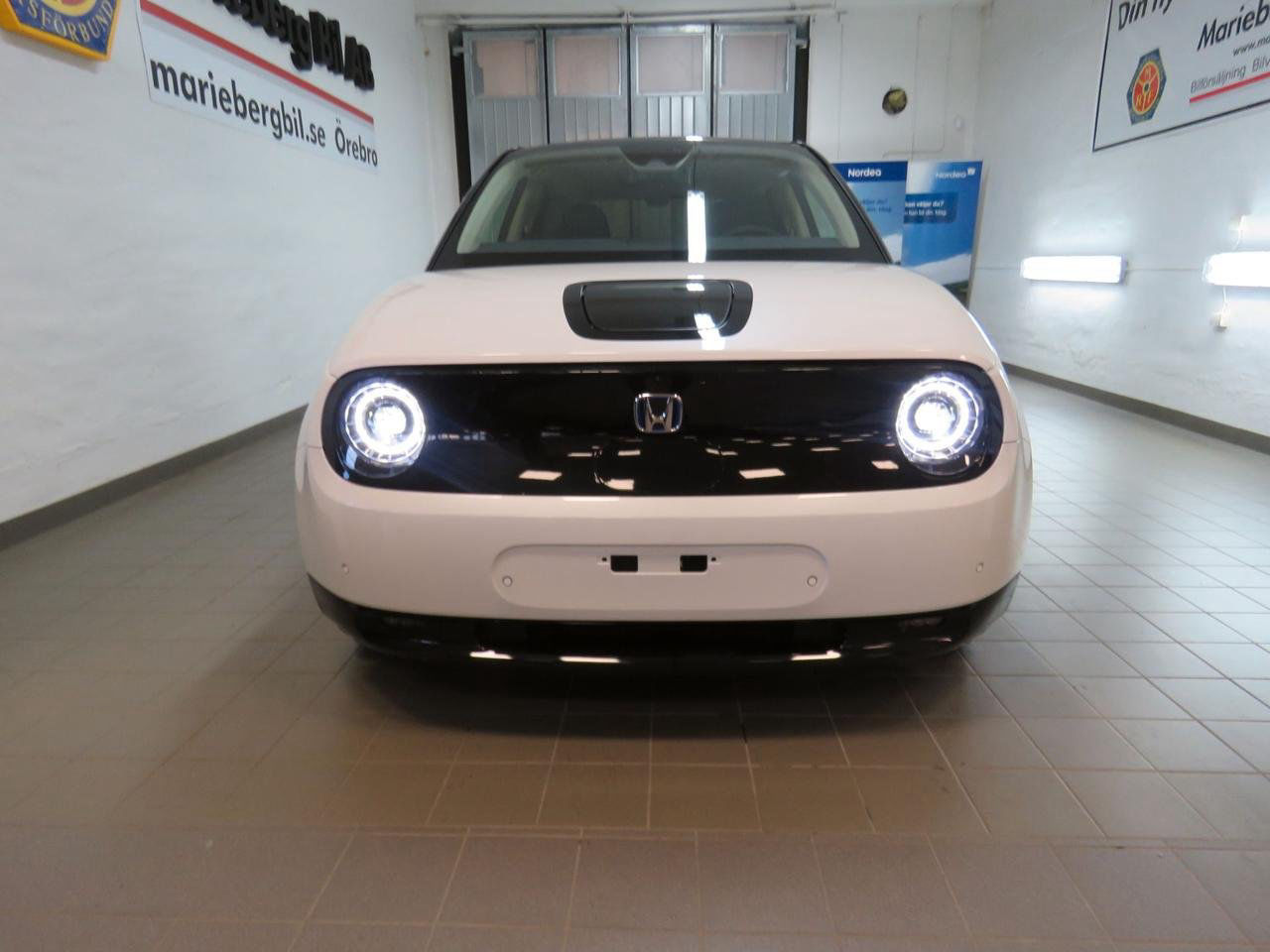 Honda E Advance 17"