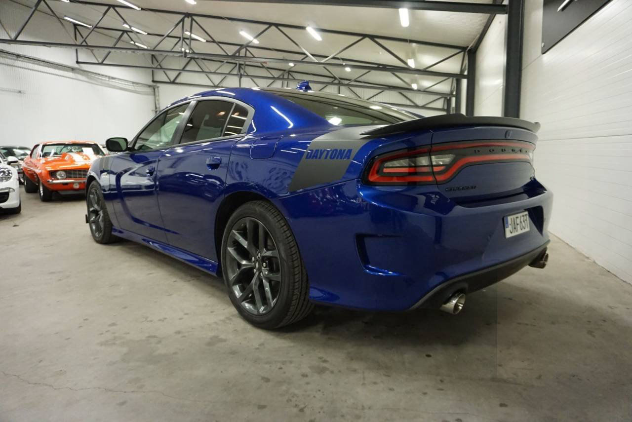 Dodge Charger R