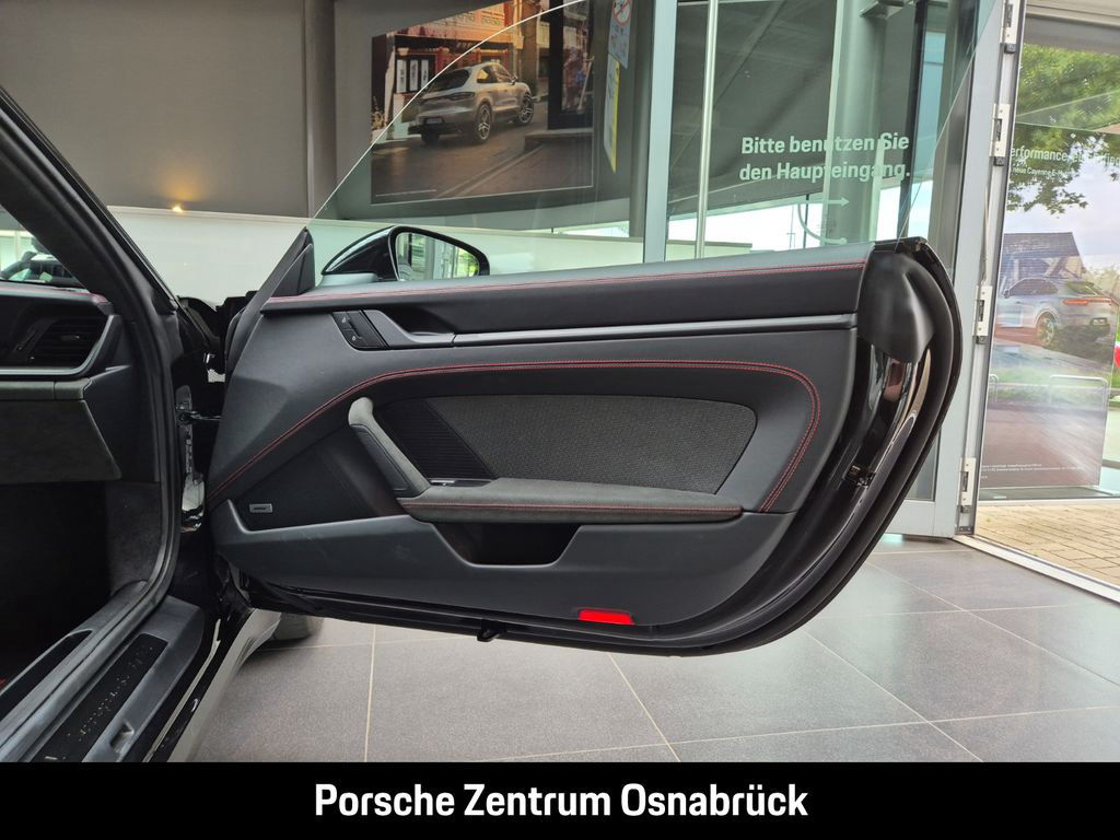 Porsche 992 -2 (911) Carrera 4 GTS Schiebedach Lift HD-M