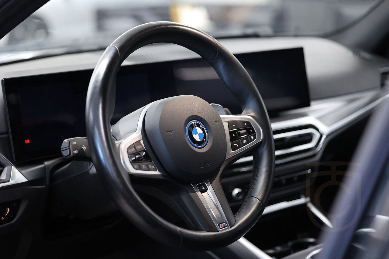BMW 330e xDrive Touring 330e xDrive