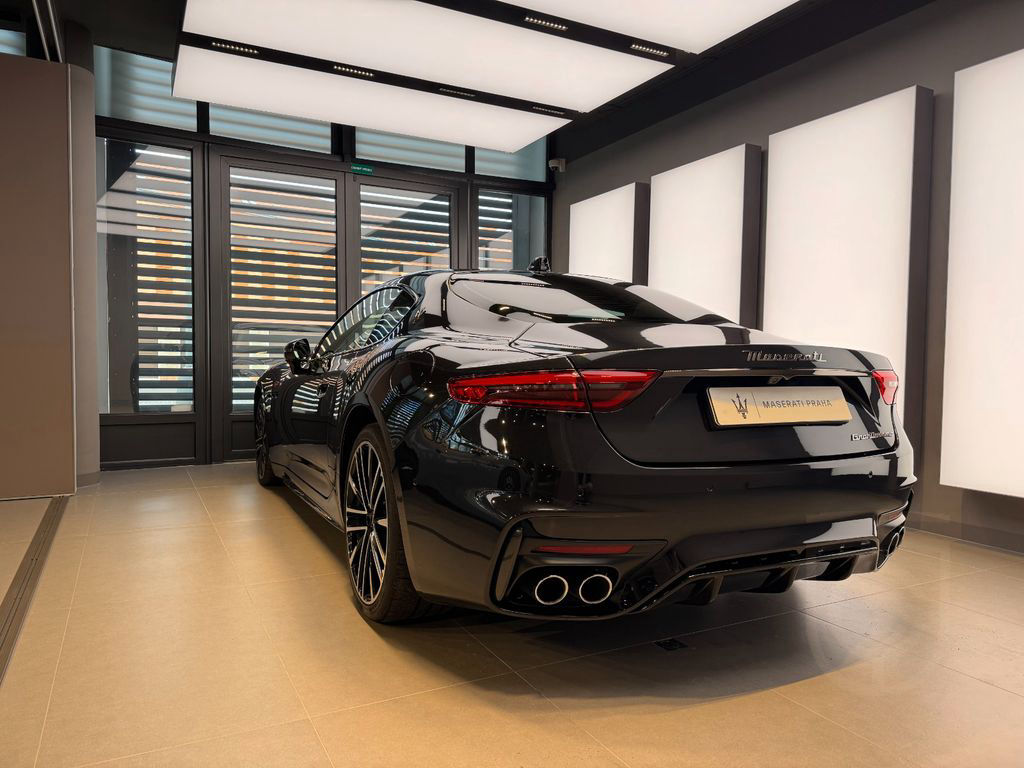 Maserati Granturismo 3.0 404kW Trofeo AWD *Warranty 2027*