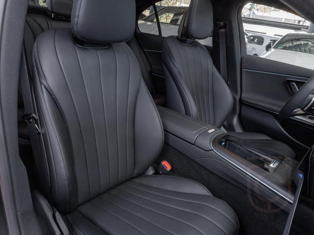 Mercedes-Benz E 200 AMG/Superscreen/Digital/Pano/360/Burm4D/20