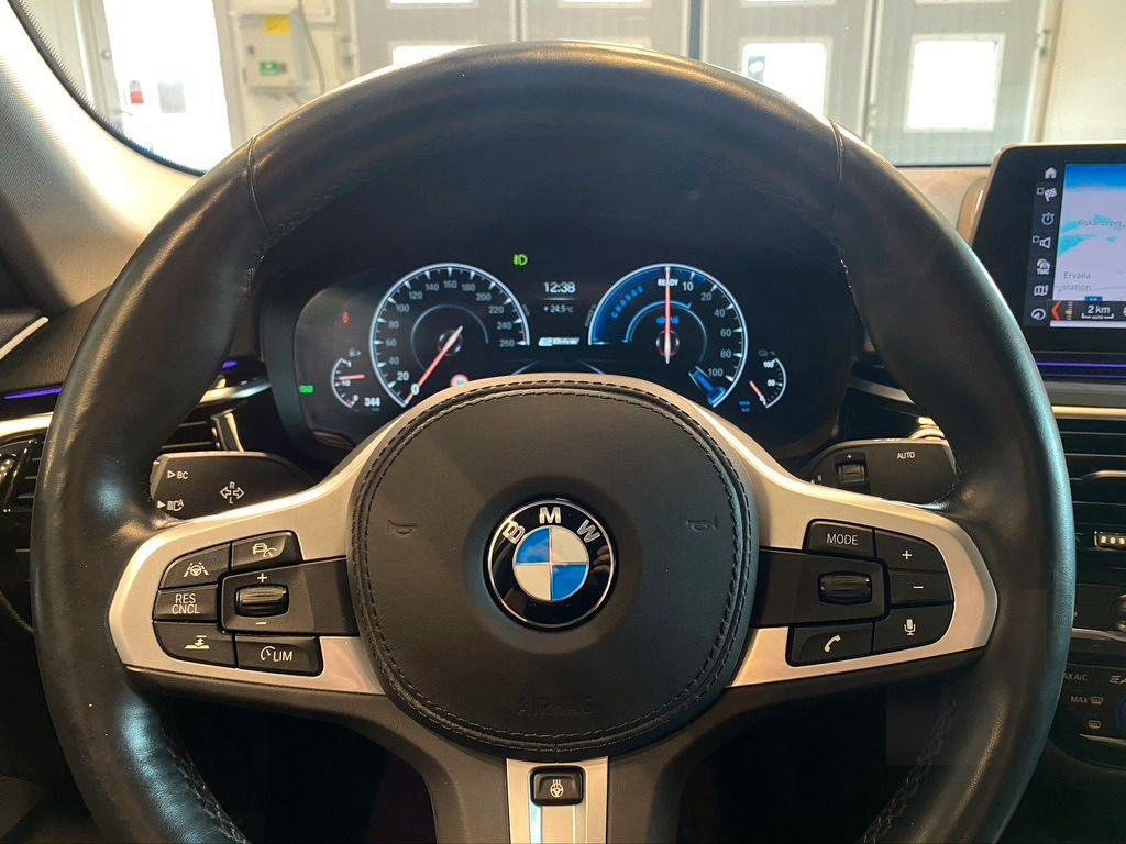 BMW 530e iPerformance Sedan