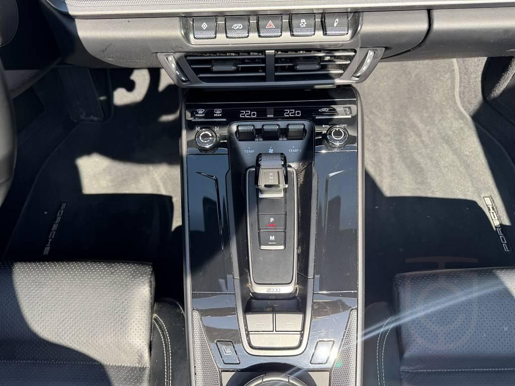 Porsche 992 Cabriolet *EXCLUSIVE MANUFAKTUR* FACELIFT
