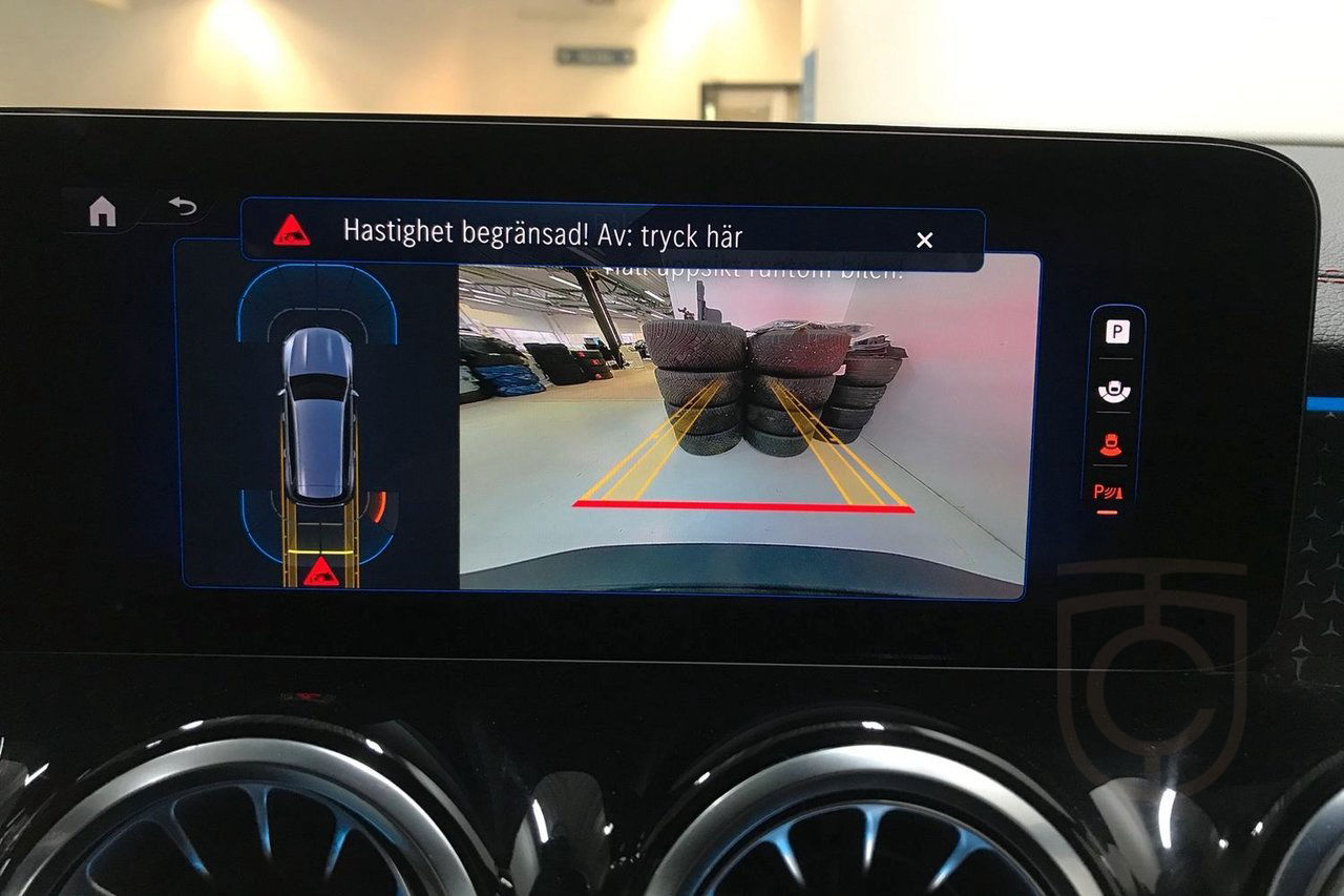 Mercedes-Benz EQB 250+ AMG