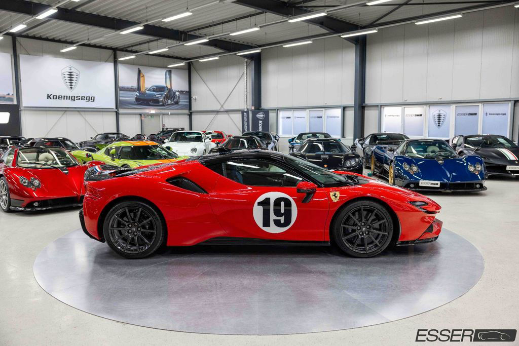 Ferrari SF90 Stradale | Hommage to 250 GTO Le Mans