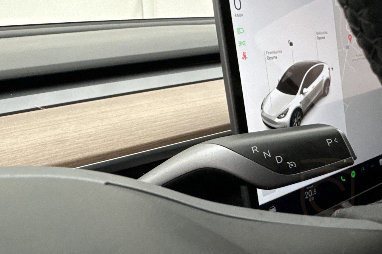 Tesla Model Y Long Range AWD AP