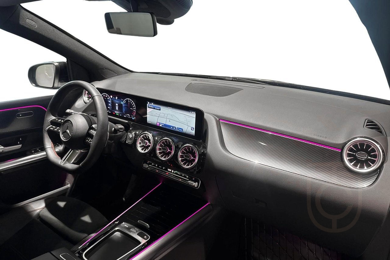 Mercedes-Benz B 250 e AMG Line PANORAMA