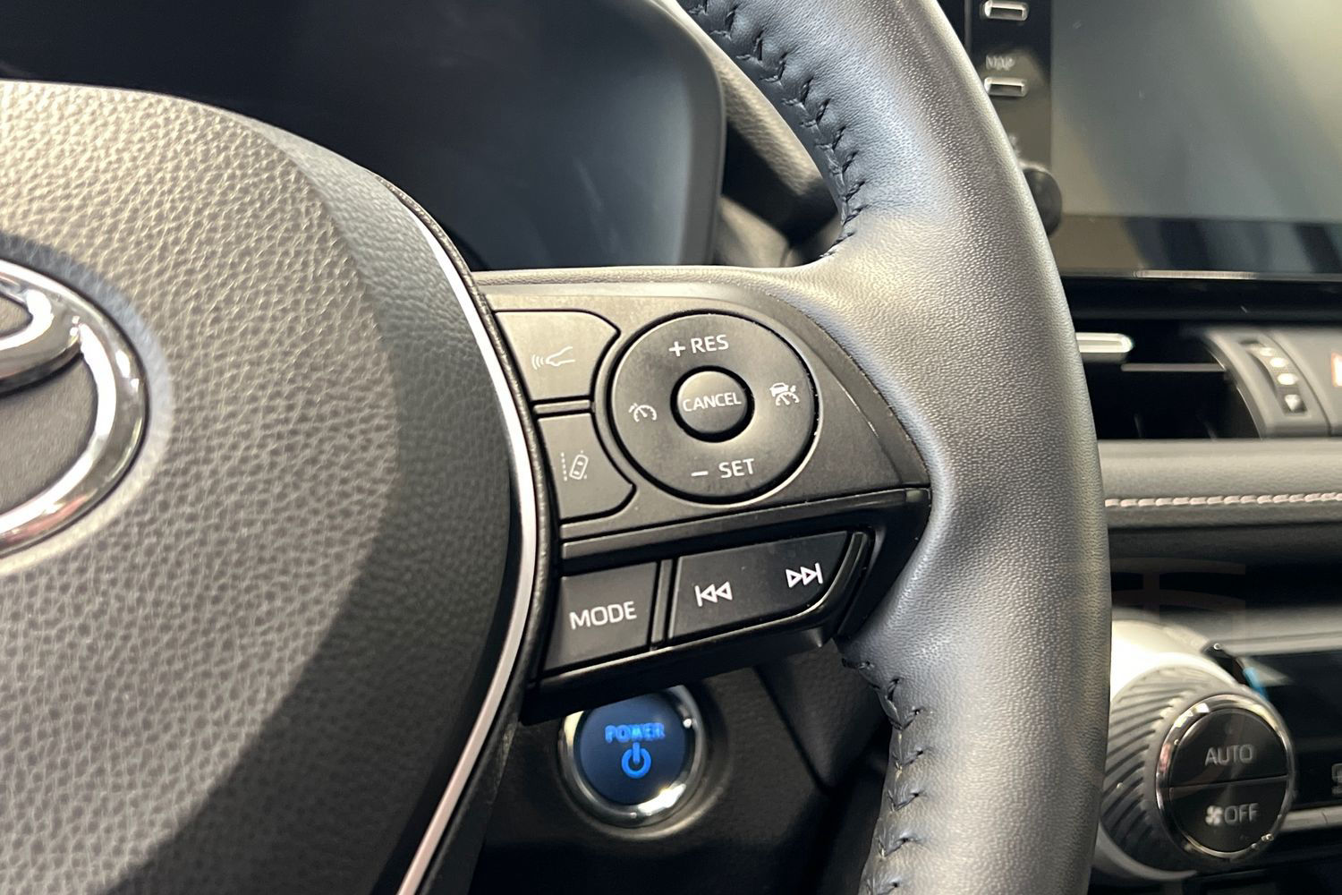 Toyota RAV4 Hybrid AWD-i
