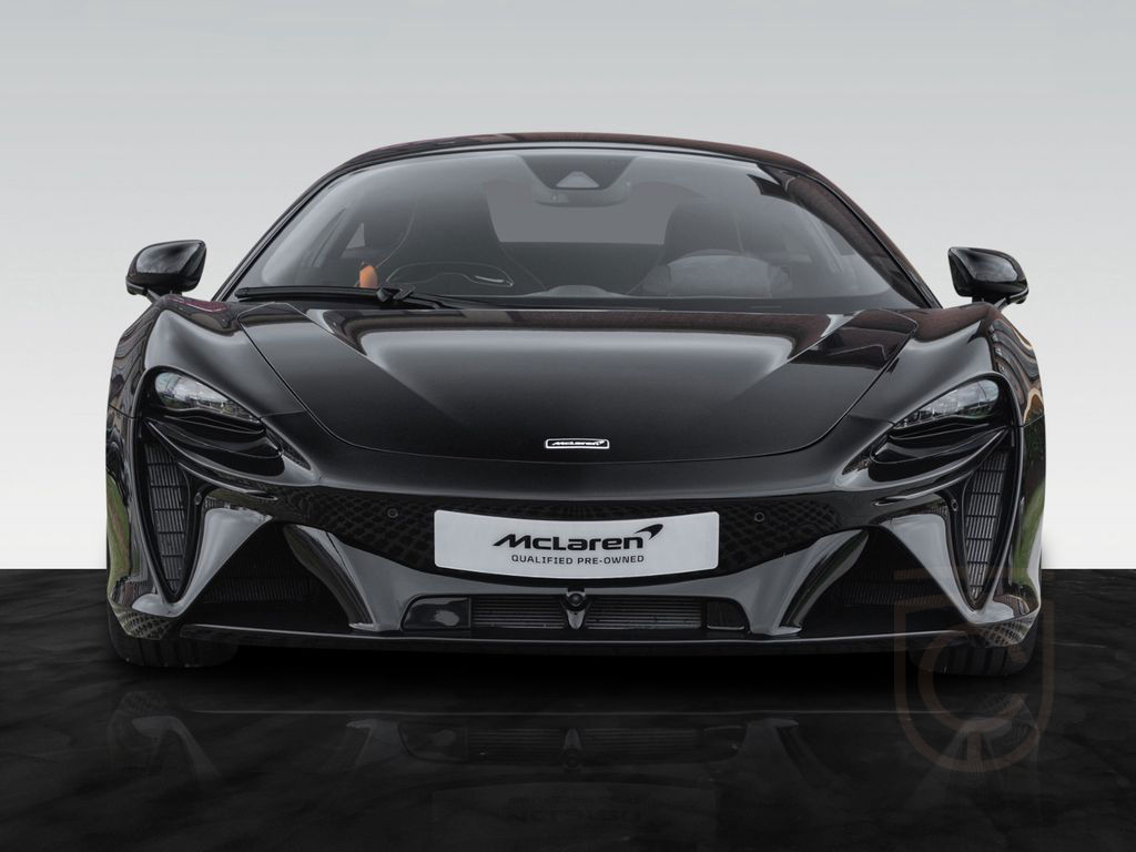 McLaren Artura | Cosmos | Carbon Sill Finishers