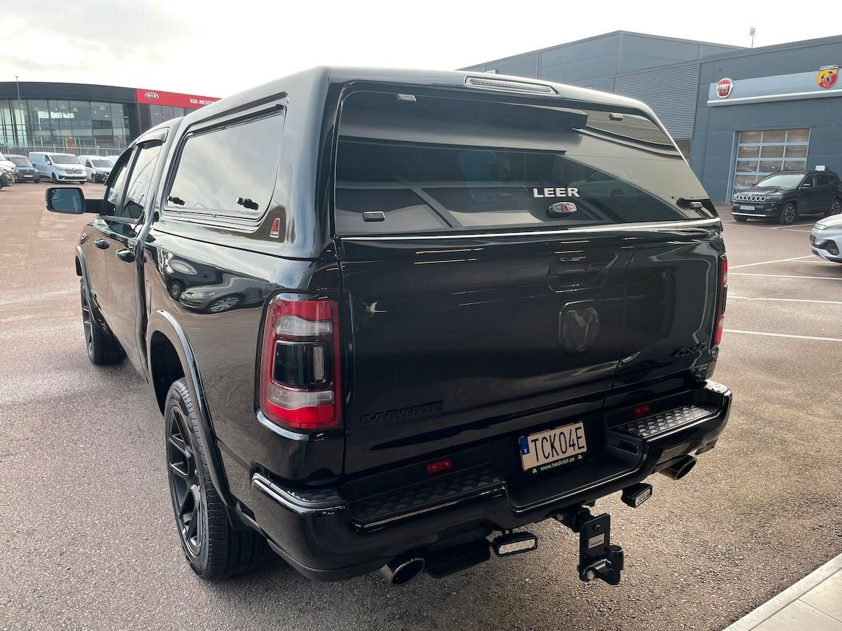Dodge RAM 1500 Laramie Work Night Edition