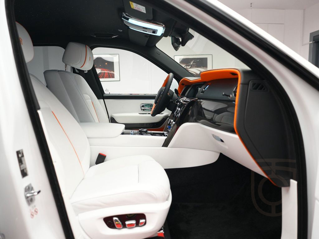 Rolls-Royce Cullinan Black Badge