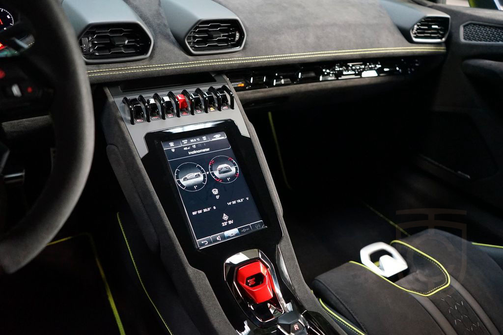 Lamborghini Huracán Sterrato*Ad-PERS*63*MATT*300.826€ NETTO