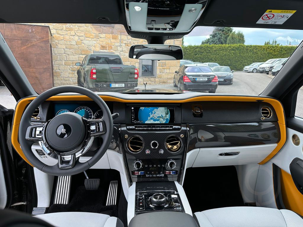 Rolls-Royce Cullinan Black Badge MEGA OPTIONS !!