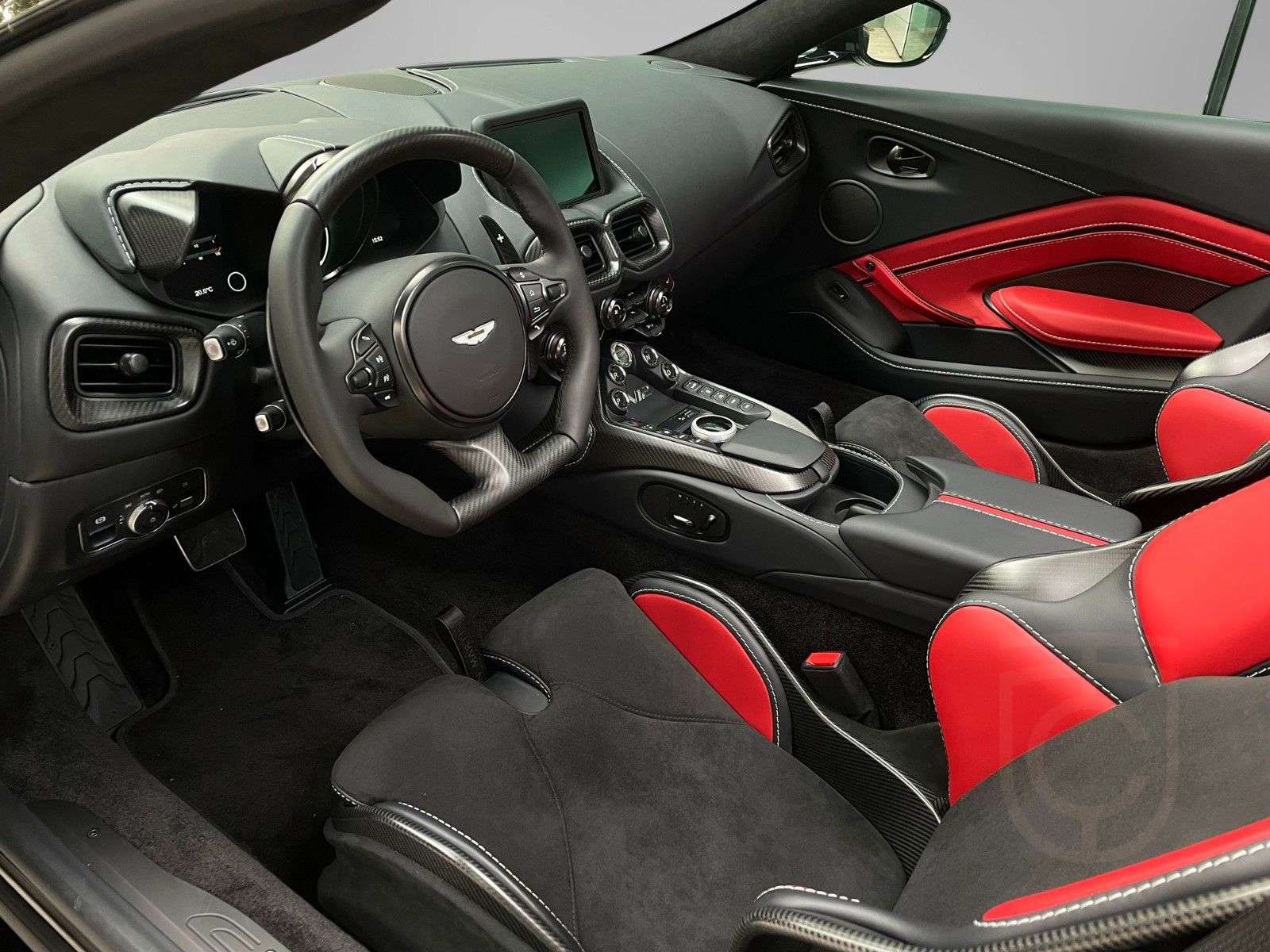 Aston Martin Vantage Roadster