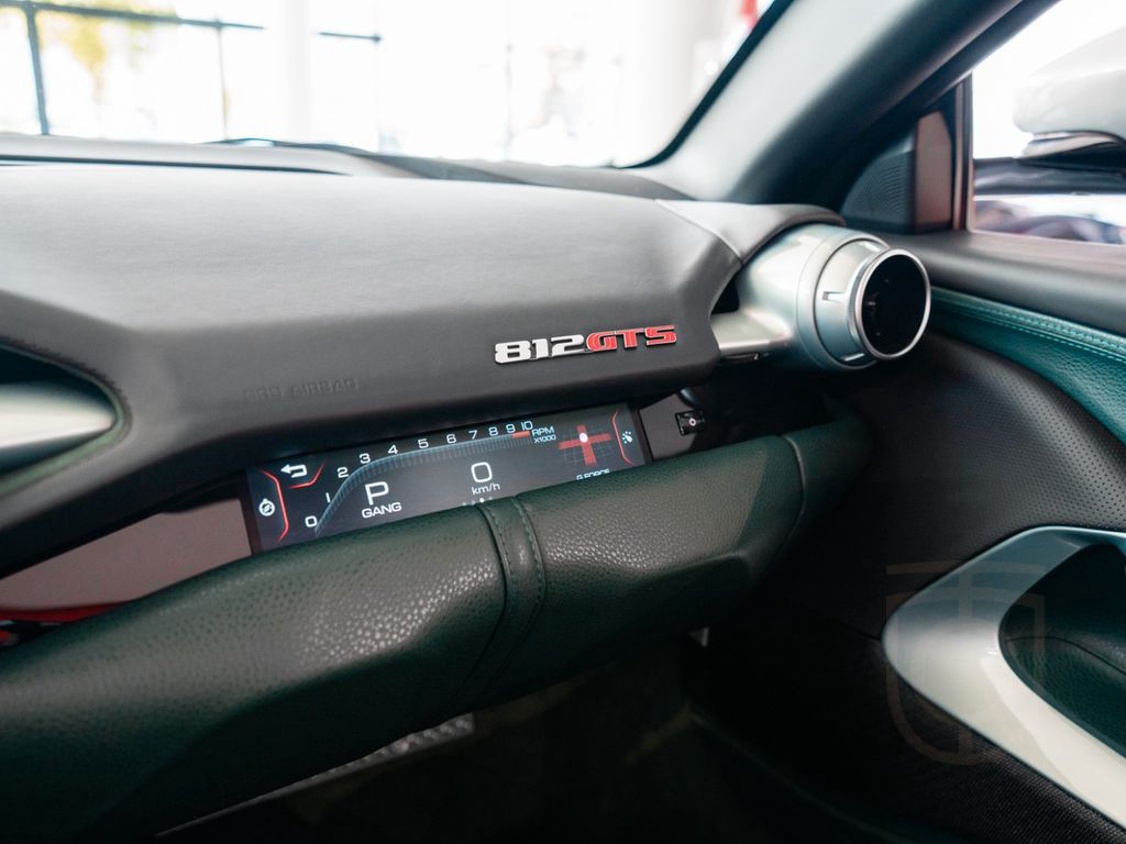 Ferrari 812 GTS *ADAS*LIFT*KARBON*SONDERLACK*JBL*