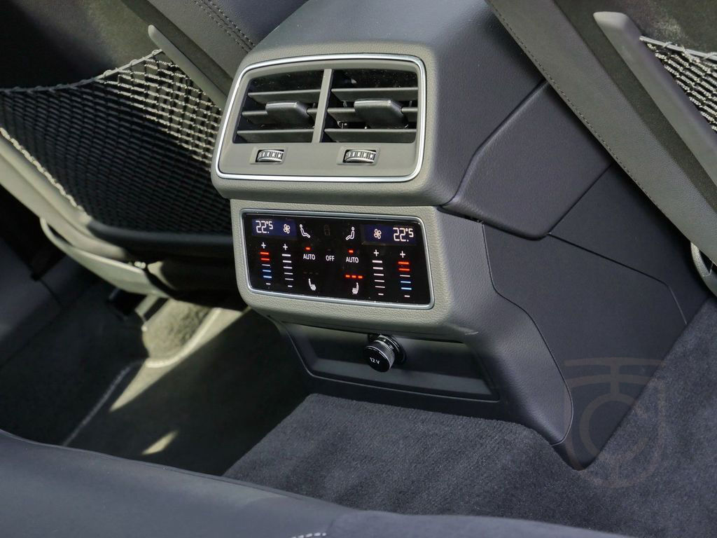 Audi S6 Avant TDI OptikSchwarz*DynAllrad*AIR*B&O